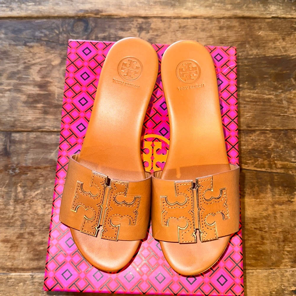Tory burch Ines 80mm tan wedge slide